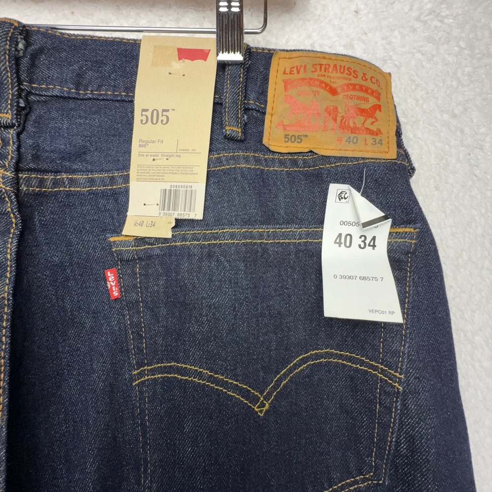 Levis 505 Regular Fit Straight Leg Jeans Mens 40x34 Dark Wash Indigo Denim NWT